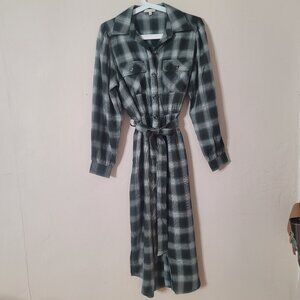 Kate & Sam boutique green plaid long sleeve dress - never worn - size Small